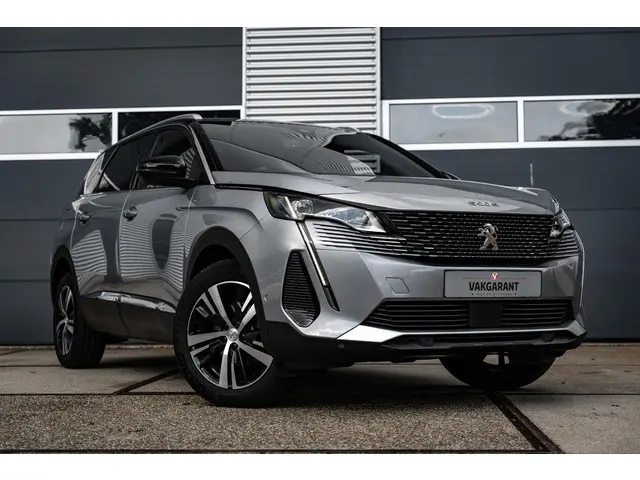 Peugeot 5008 GT Pack Business 2024 Benzine 8