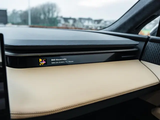 Lotus Emeya S 102 kWh 2026 Elektrisch 26