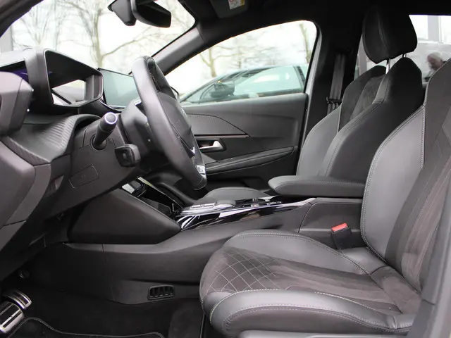 Peugeot e-208 EV GT Pack 50 kWh 2022 Elektrisch 13