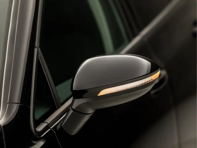 Volkswagen Golf 1.0 eTSI Sport 2020 Benzine 39