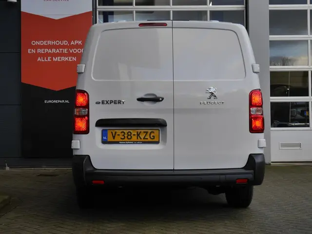Peugeot e-Expert EV L3 75 kWh 2024 Elektrisch 6