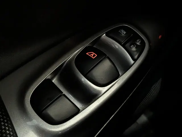 Nissan Juke 1.6 Acenta 2013 Benzine 17