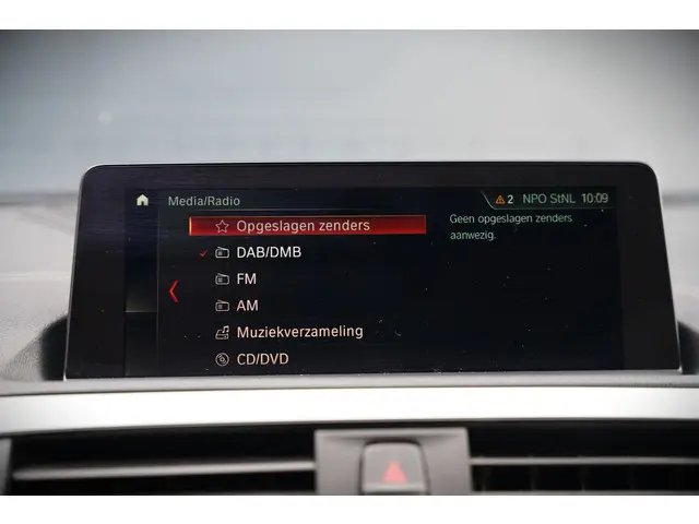 BMW 1 Serie 118i High Executive M Sport 2017 Benzine 45