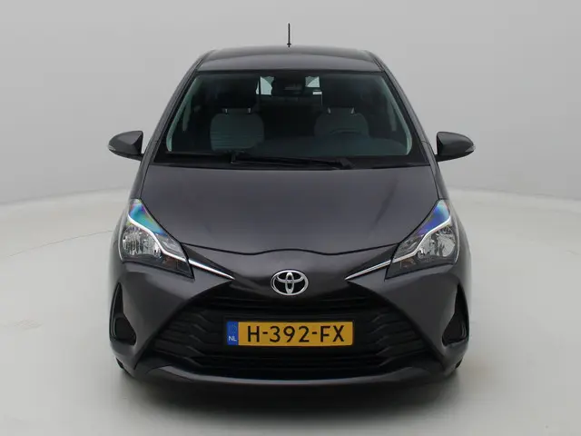 Toyota Yaris 1.0 VVT-i Connect Camera 2020 Benzine 9