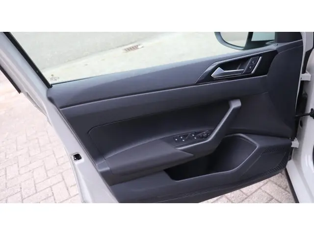 Volkswagen Taigo 1.0 TSI Life Business 2022 Benzine 5