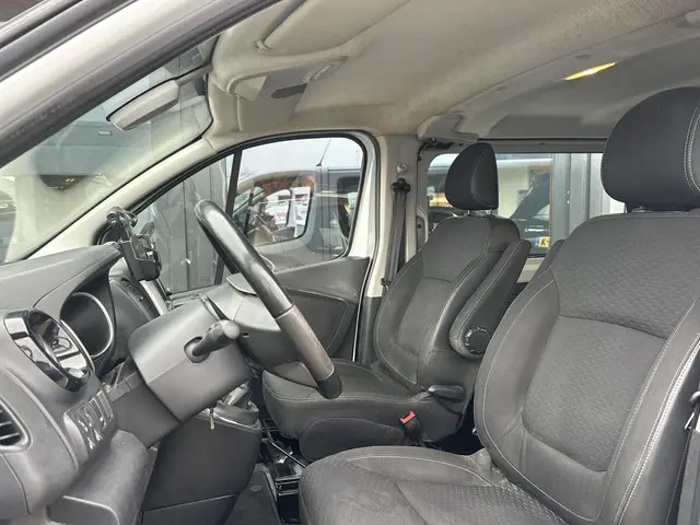 Opel Vivaro 1.6 CDTI L2H1 DC Sport EcoFlex 2019 Diesel 9