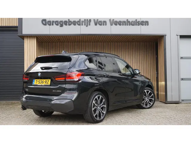 BMW X1 xDrive25e 220pk M-Sport 2021 Hybride Benzine 6