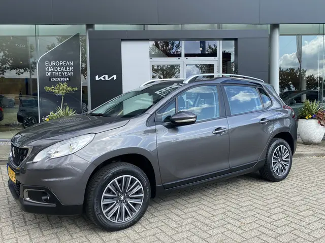 Peugeot 2008 1.2 PureTech Blue Lion 2016 Benzine
