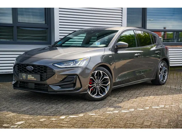 Ford Focus 1.0 EcoBoost Hybrid ST Line 2024 Benzine 27