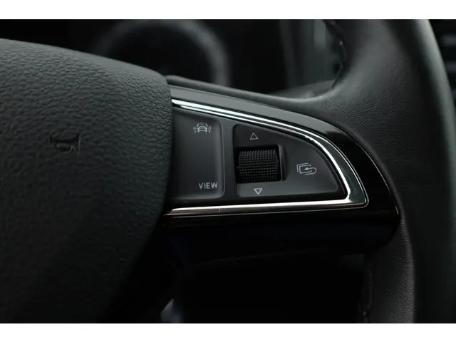 Škoda Karoq 1.5 TSI ACT DSG 2019 Benzine 14