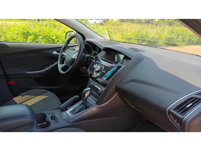 Ford Focus Wagon 1.6 Titanium Automaat 2013 Benzine 10