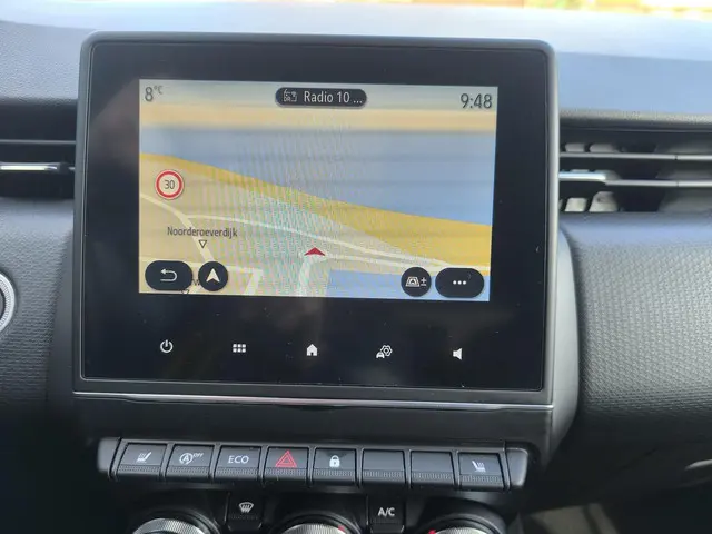 Renault Clio 1.0 TCe Intens 2021 Benzine 25