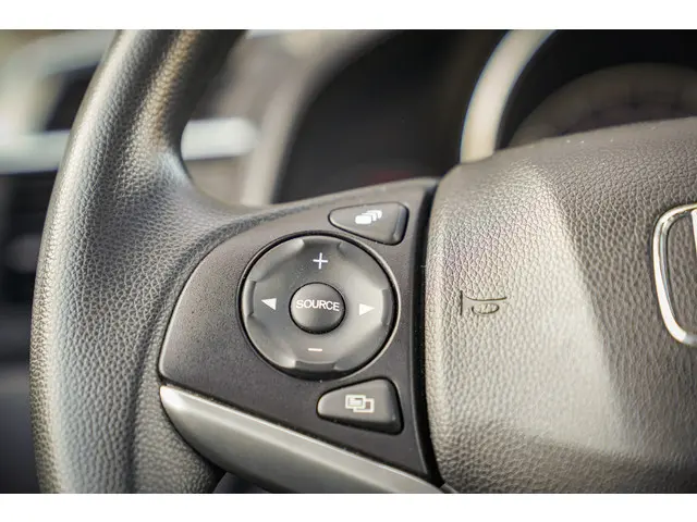 Honda Jazz 1.3i VTEC COMFORT 2017 Benzine 16