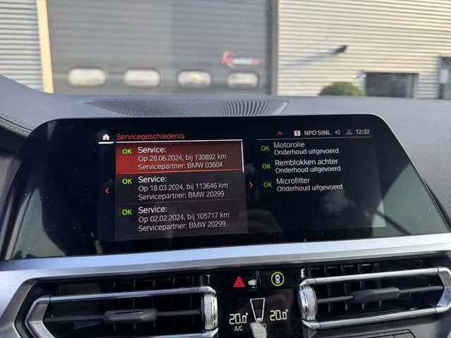 BMW 4 Serie Cabrio 420d High Executive 2022 Diesel 29