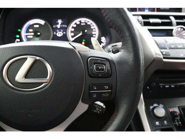 Lexus NX 300h AWD F Sport Line 2014 Hybride Benzine 21