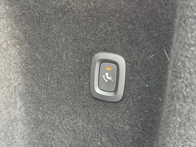 Volvo V60 B3 Essential 2023 Benzine 11