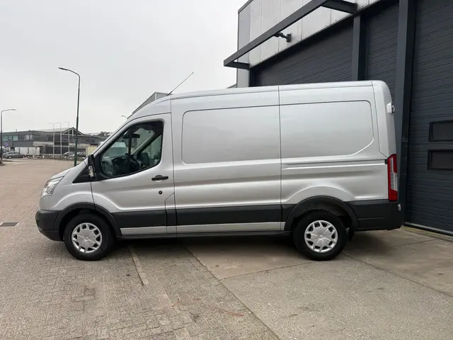 Ford Transit 2