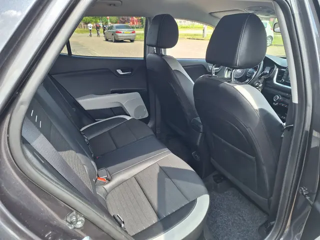 Kia Stonic 1.0 T-GDi DynamicLine 2020 Benzine 13
