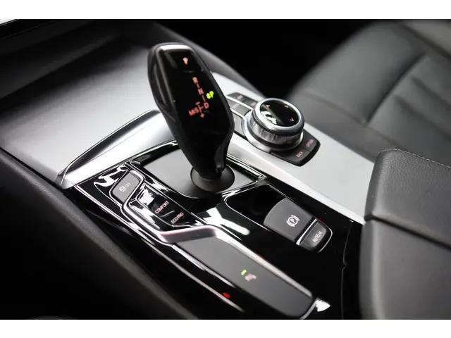 BMW 5 Serie Touring 530i High Executive | 2018 Benzine 26