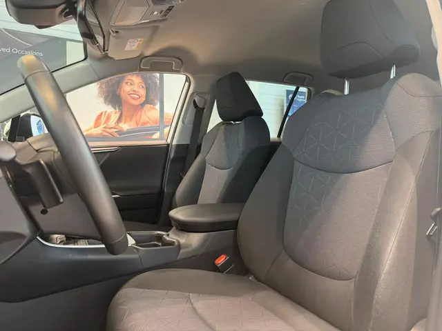 Toyota RAV4 2.5 Hybrid Dynamic 2021 Hybride Benzine 12