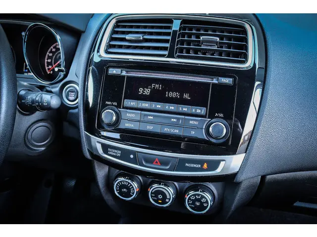 Mitsubishi ASX 1.6 Cleartec Invite+ 2015 Benzine 5