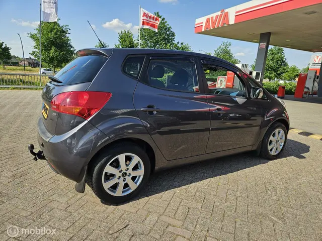 Kia Venga 1.6 CVVT World Cup Edition 2014 Benzine 5