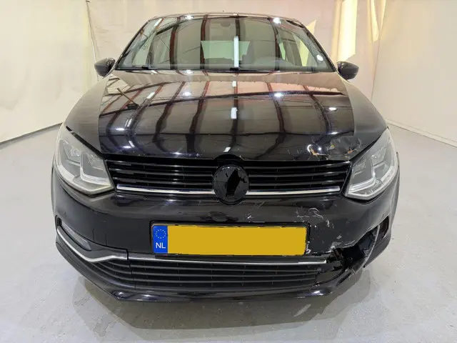 Volkswagen Polo 2