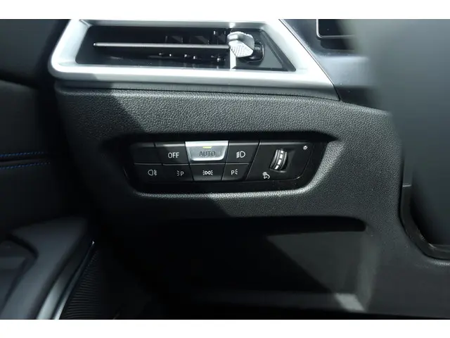 BMW 3 Serie Touring 330e 2025 Hybride Benzine 39