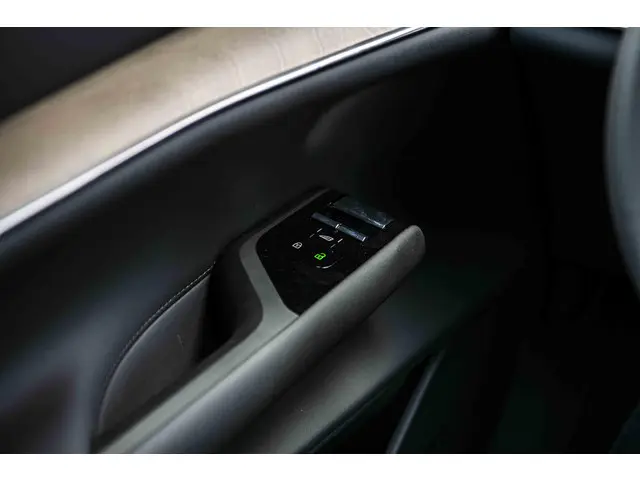 Volvo EX90 Twin Motor Ultra 7p. 111 kWh 2025 Elektrisch 26