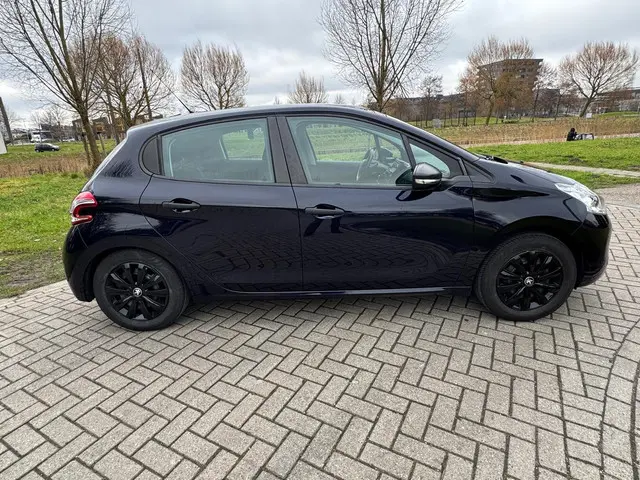 Peugeot 208 1.2 VTi Access / Airco / 140.000 km 2013 Benzine 3