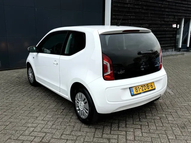 Volkswagen up! 1.0 move up! BlueMotion 2012 Benzine 5