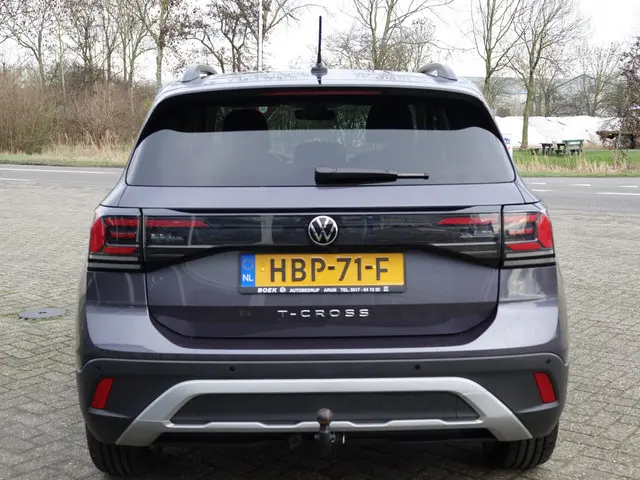 Volkswagen T-Cross 1.0 TSI Life Edition 2025 Benzine 7