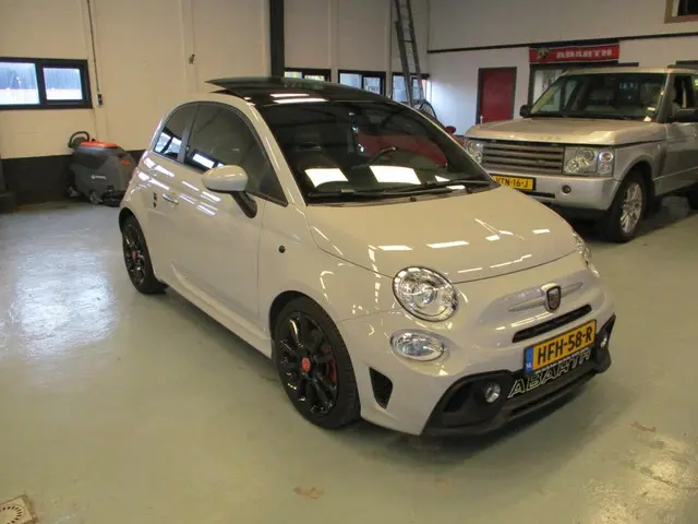Fiat 500 1.4 T-Jet Abarth 595 2017 Benzine 4