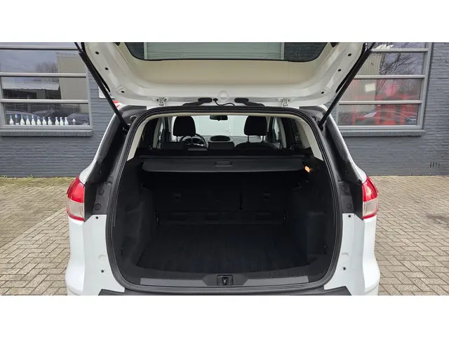 Ford Kuga 1.5 Trend 2016 Benzine 21