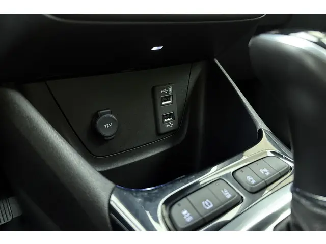 Opel Crossland 1.2 Turbo Ultimate 2024 Benzine 28