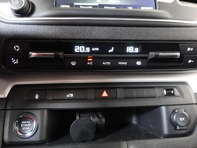 Opel Vivaro 145PK Automaat L3H1 2024 Diesel 25