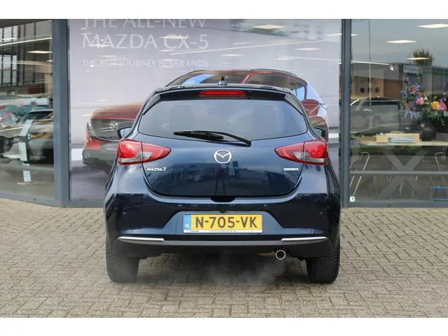 Mazda 2 1.5 Skyactiv-G Luxury 2022 Benzine 7