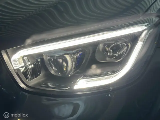 Mercedes-Benz GLC 200 4MATIC Premium 2021 Benzine 17