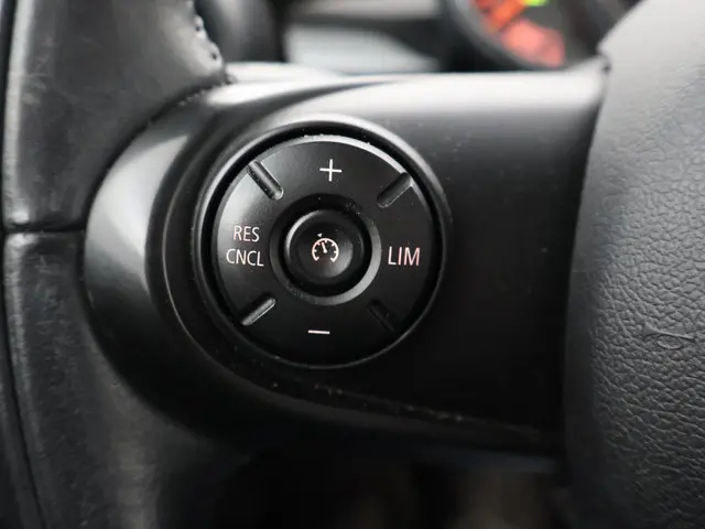 MINI Cooper MINI 1.5 136PK AUT. PEPPER 2018 Benzine 26