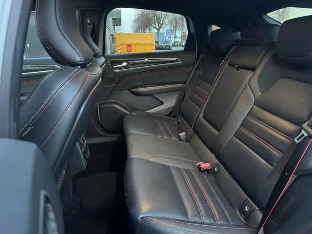 Renault Arkana 1.3 Hybrid 160 R.S. line 2023 Benzine 21