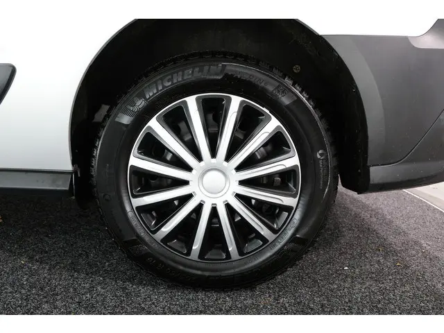 Ford Transit Connect 1.0 Ecoboost L1 Trend 2019 Benzine 22