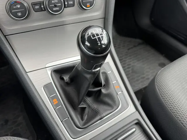 Volkswagen Golf 1.2 TSI Connected Series 2016 Benzine 16