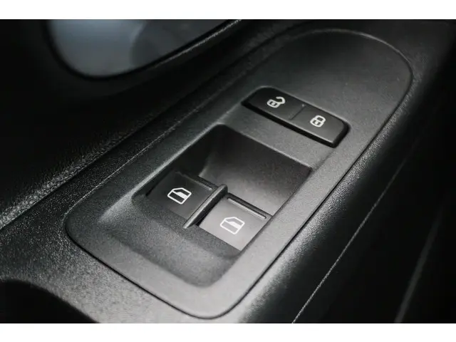 Volkswagen up! 1.0 BMT move up! 2021 Benzine 26