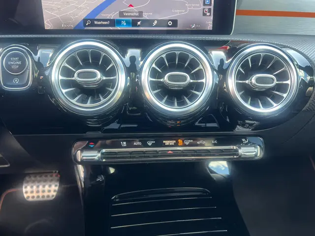 Mercedes-Benz CLA 220 Premium Plus 2019 Benzine 19