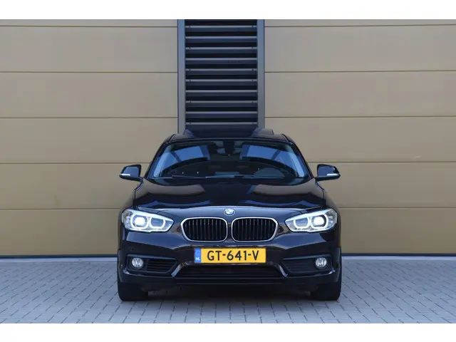 BMW 1 Serie 118i Essential 2015 Benzine 6