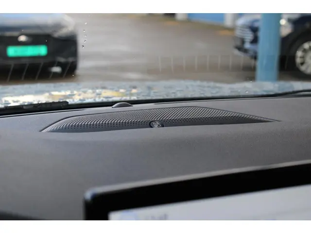 Ford Kuga 2.5 PHEV Active X 2024 Hybride Benzine 30