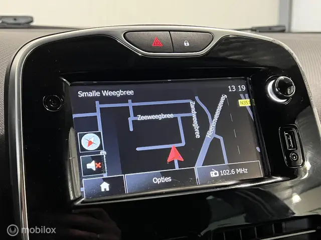 Renault Clio 0.9 TCe ECO Night&Day 2015 Benzine 18