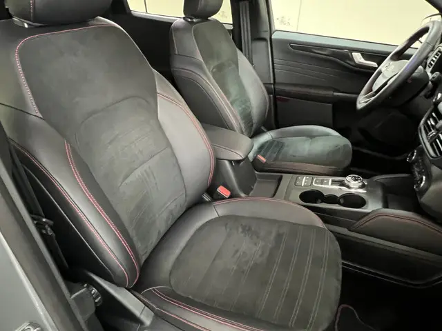 Ford Kuga 2.5 PHEV ST-Line X 2024 Hybride Benzine 9