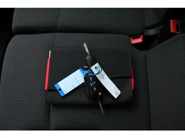 Citroën Berlingo 1.2 PureTech Club 2020 Benzine 24