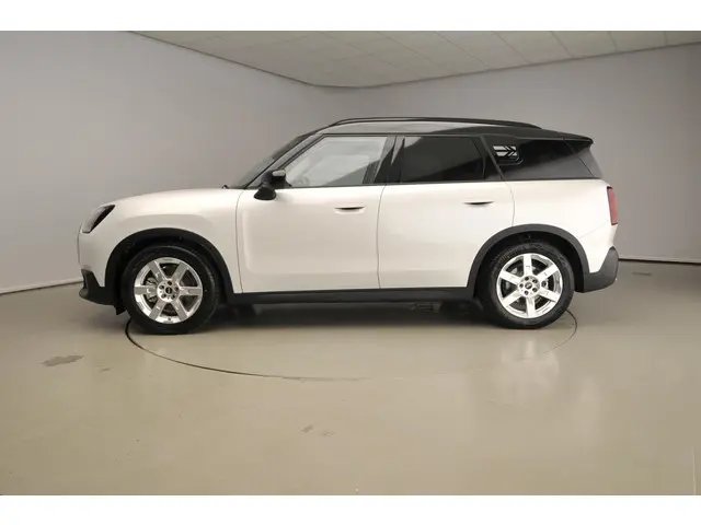 MINI Countryman SE ALL4 2025 Elektrisch 2